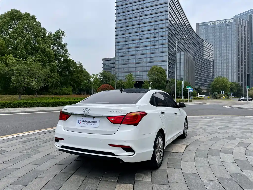 Mistra 1.8 L Auto Intelligent GLS CN-V
