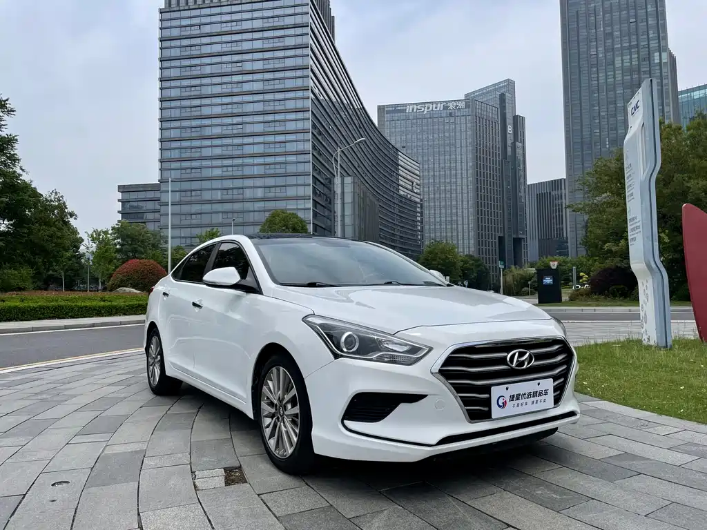 Mistra 1.8 L Auto Intelligent GLS CN-V