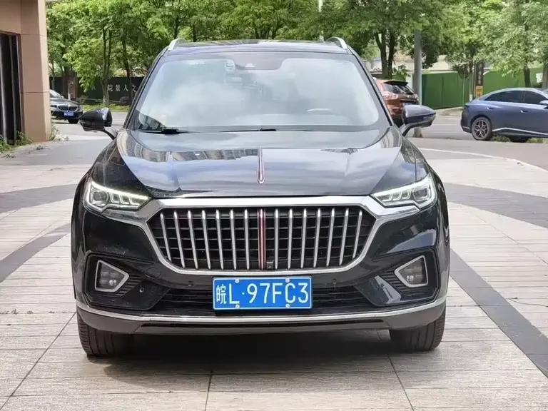 Hongqi HS5 2.0 T Connected Flagship Enjoyment