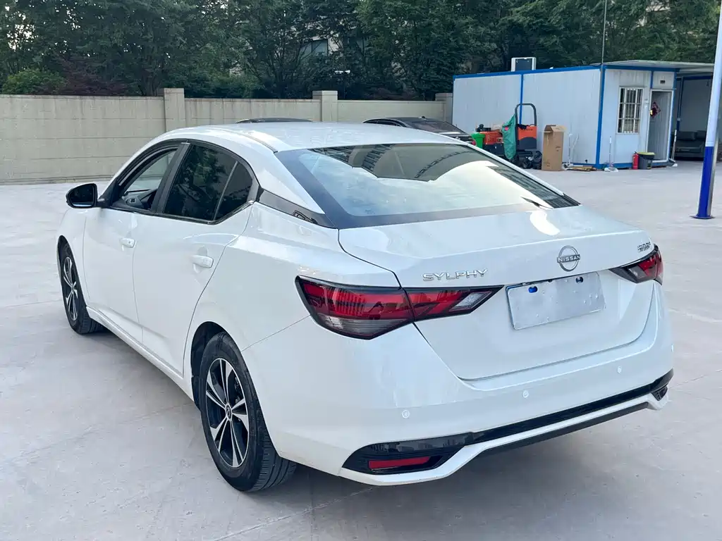 Sylphy 1.6 L XL CVT Joy