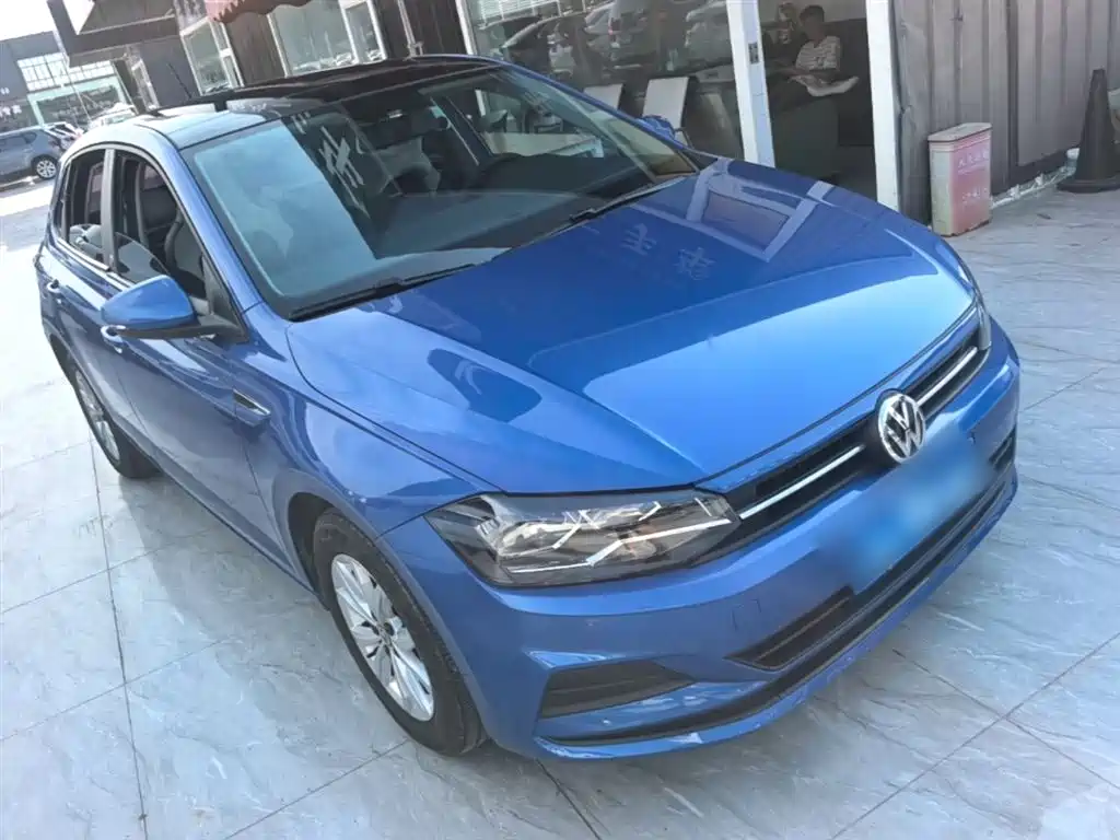 Polo Plus 1.5 L Auto Colorful Tech