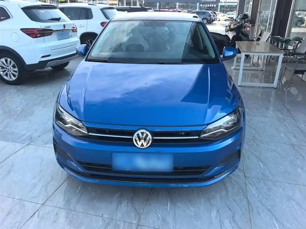 Polo Plus 1.5 L Auto Colorful Tech