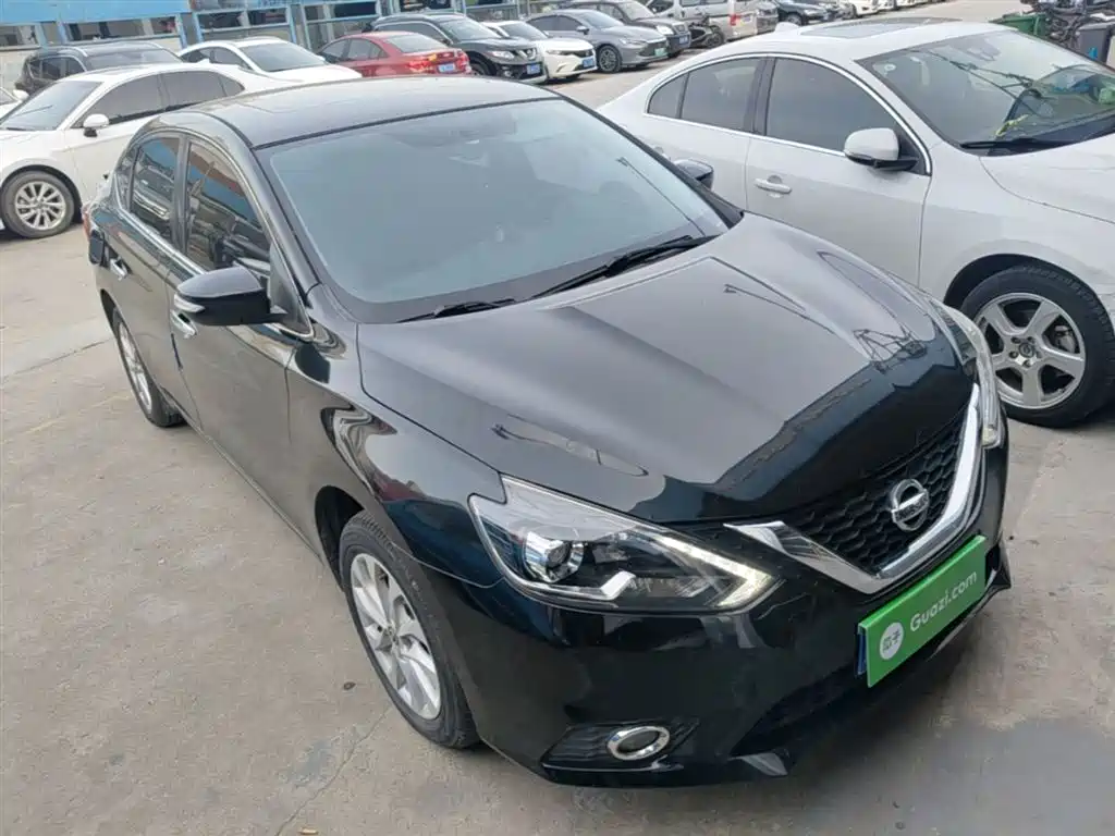Sylphy 1.6 XV CVT Connected Premium CN-VI