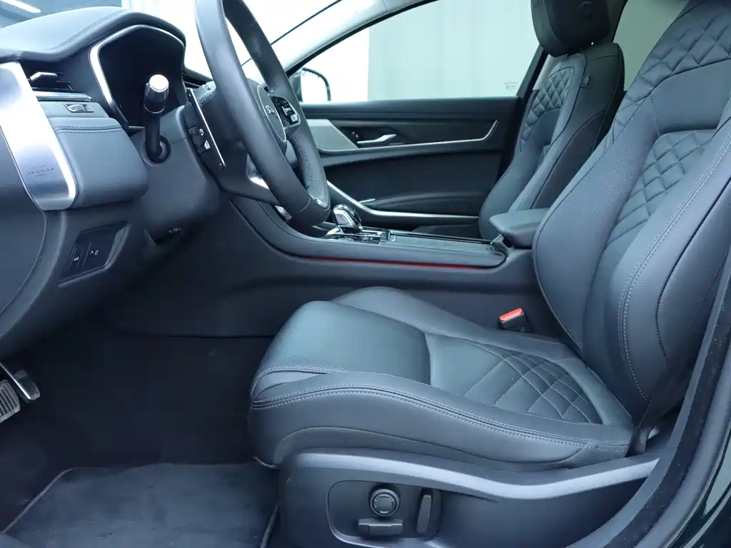 Jaguar XFL XFL 2.0 T P250 2 WD Premium Luxury
