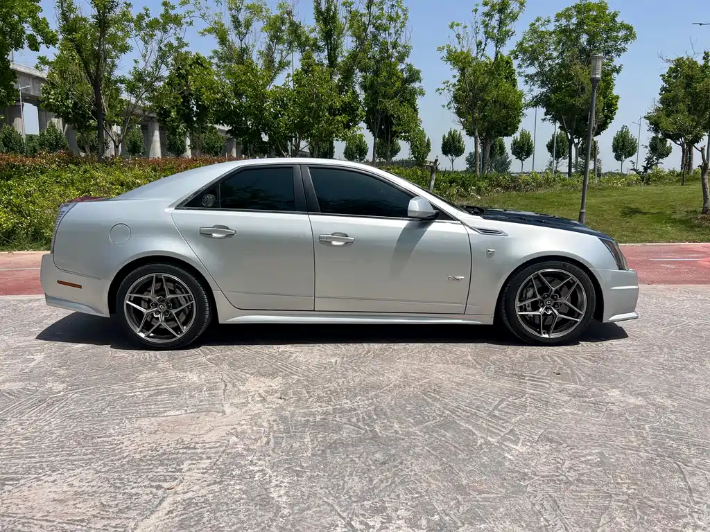 Cadillac CTS (Import) 凯迪拉克CTS进口 2009款 6.2 L CTS-V