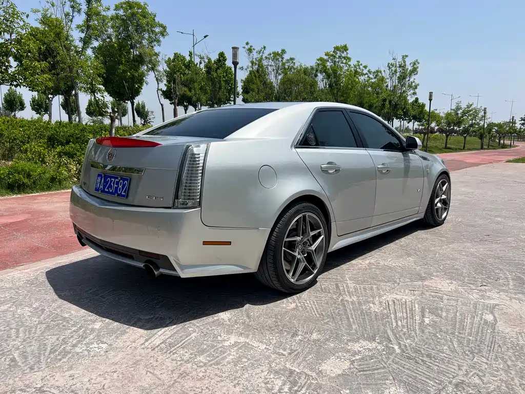 Cadillac CTS (Import) 凯迪拉克CTS进口 2009款 6.2 L CTS-V