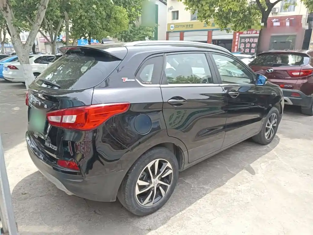 Senova X55 1.5 T CVT Elite
