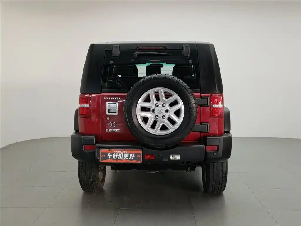 BAIC BJ40 40 L 2.3 T Auto 2 WD Distinguished