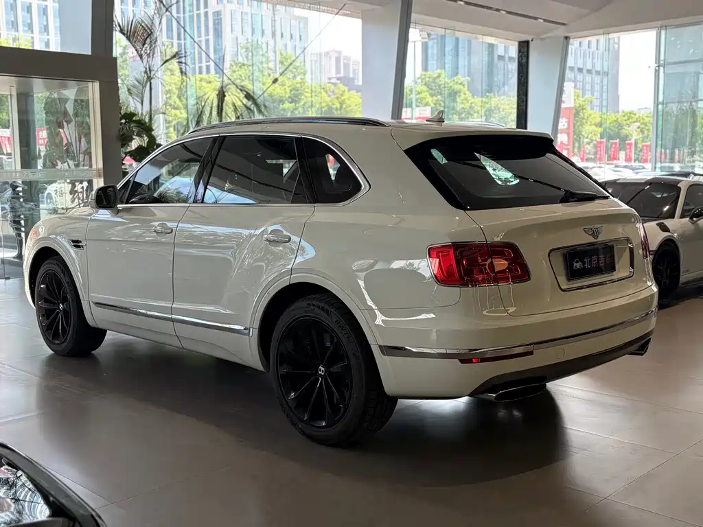 Bentayga 6.0 T Standard