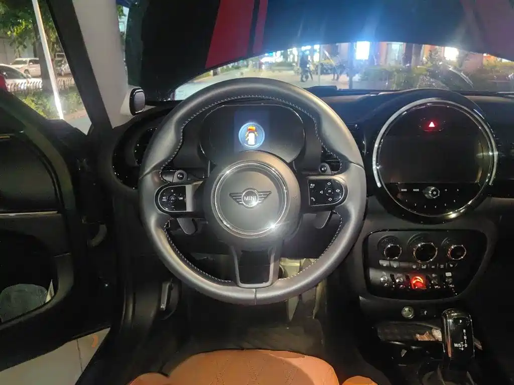 MINI CLUBMAN 2.0 T COOPER S Connoisseur