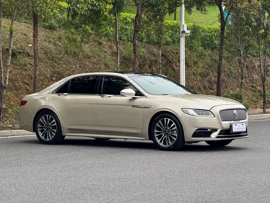 Lincoln Continental 3.0 T 4 WD Honor Shine