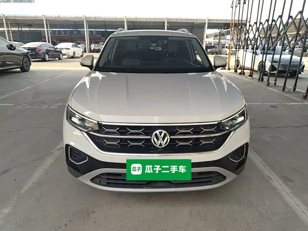 Tayron 330 TSI 2 WD Luxury Plus Advanced