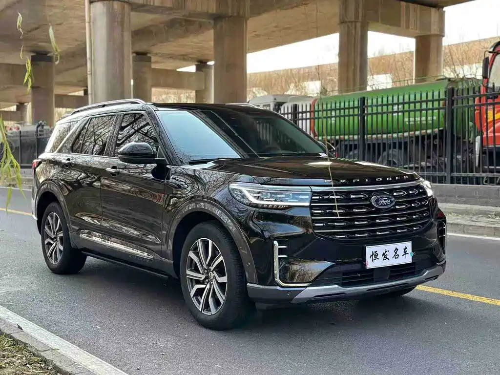 Explorer EcoBoost 285 4 WD Titanium 7-seat