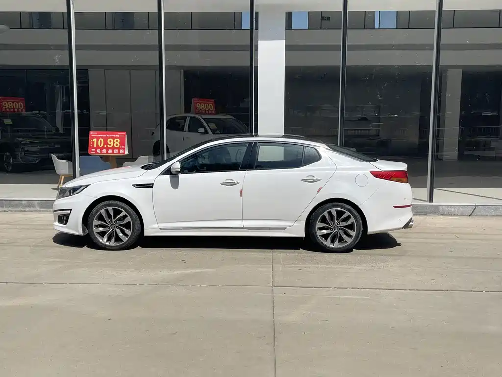 Kia K5 2.0 L Auto Luxury