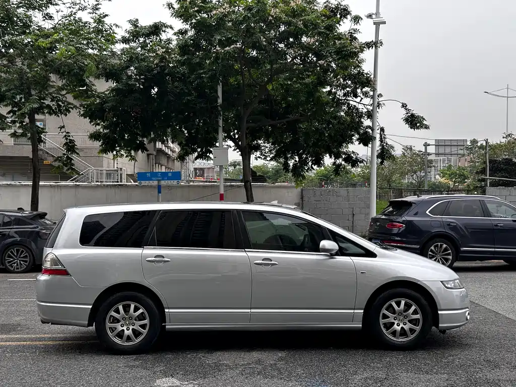 Odyssey 2.4 L Comfort