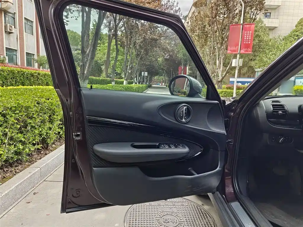 MINI CLUBMAN 1.5 T COOPER