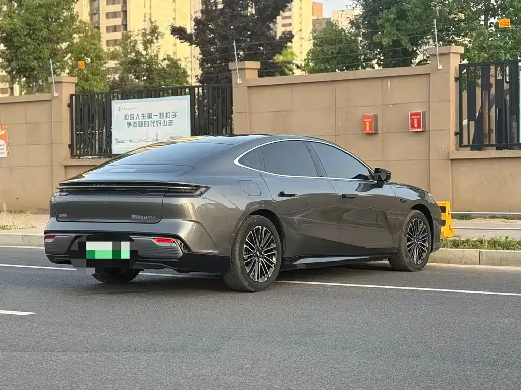 Galaxy Xingyao 8 130 km EM-i Premium