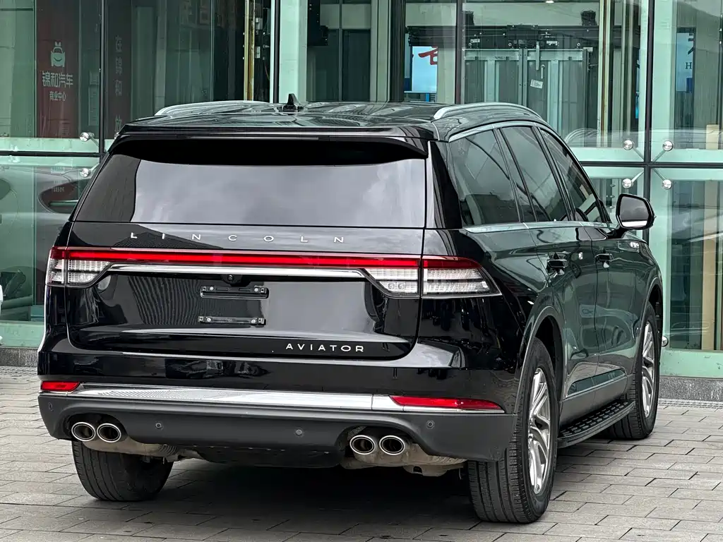 Aviator 3.0 T V6 4 WD Premium