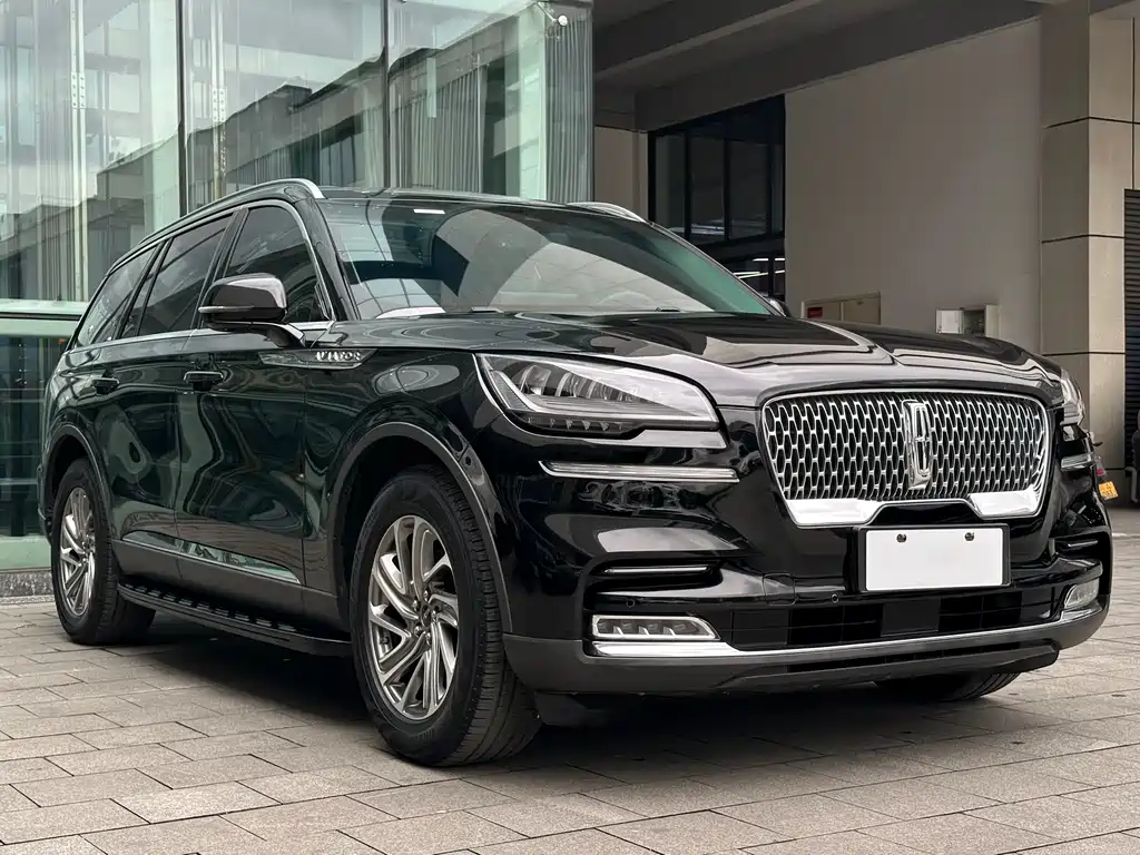 Aviator 3.0 T V6 4 WD Premium