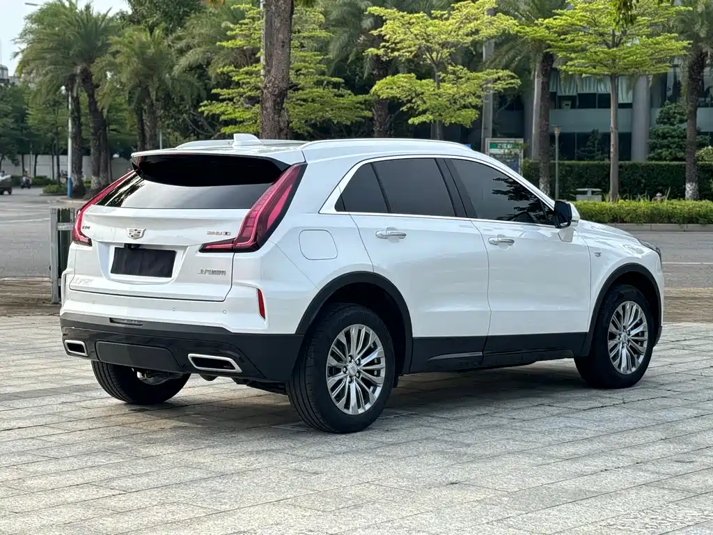 Cadillac XT4 Facelift 28 T 2 WD Luxury