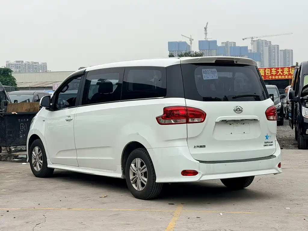 Maxus G10 2.0 T Auto Elite Gasoline 7-seat