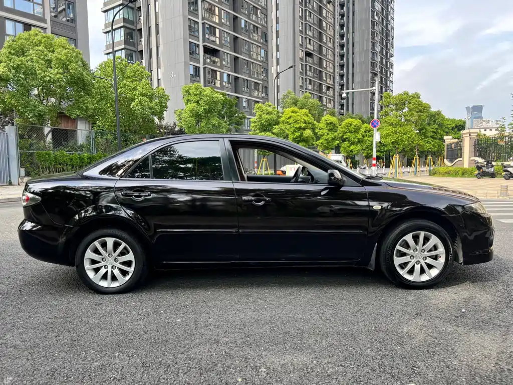 Mazda 6 2.0 L Auto Fashion