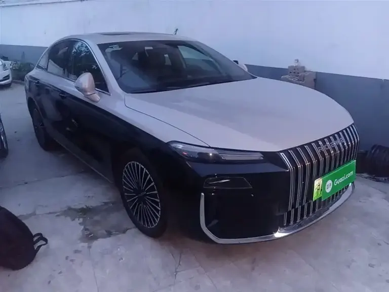 Roewe M7 DMH 160 km Premium Enjoyment