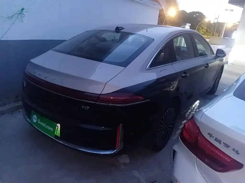 Roewe M7 DMH 160 km Premium Enjoyment