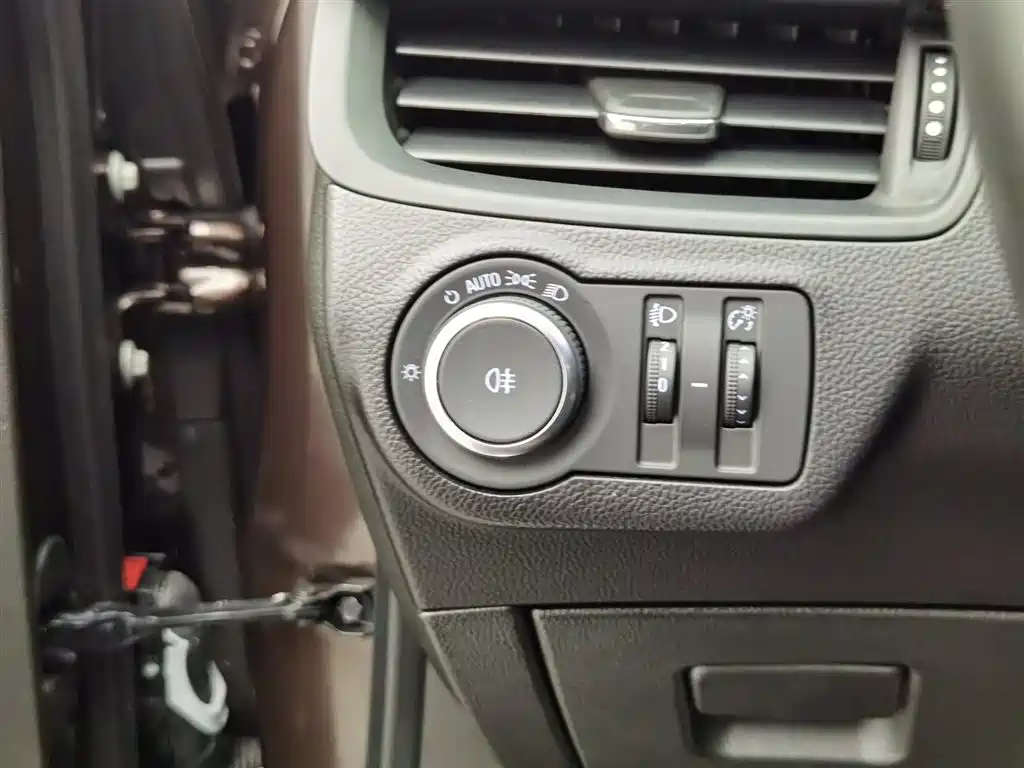 Envision Plus 20 T 2 WD Luxury