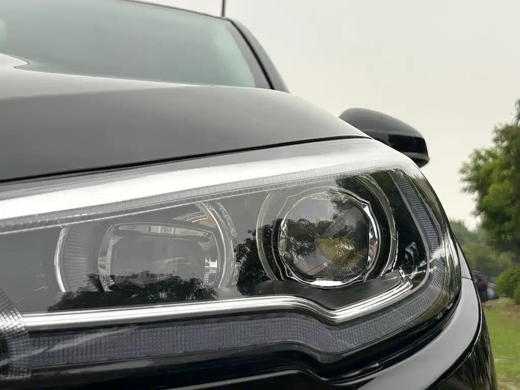 Hongqi H5 Classic 1.5 T DCT Flagship Charm