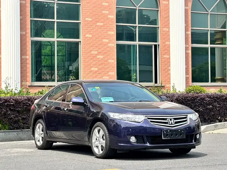 Honda Spirior 2.4 L Luxury