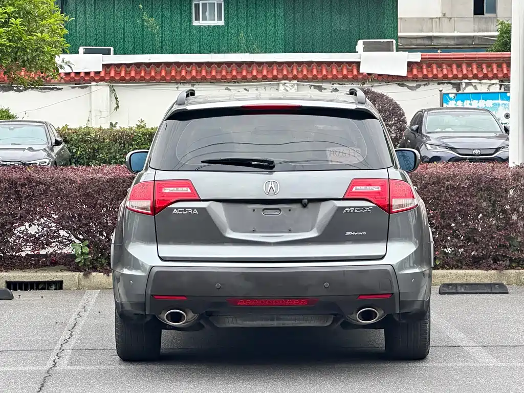 Acura MDX 3.7