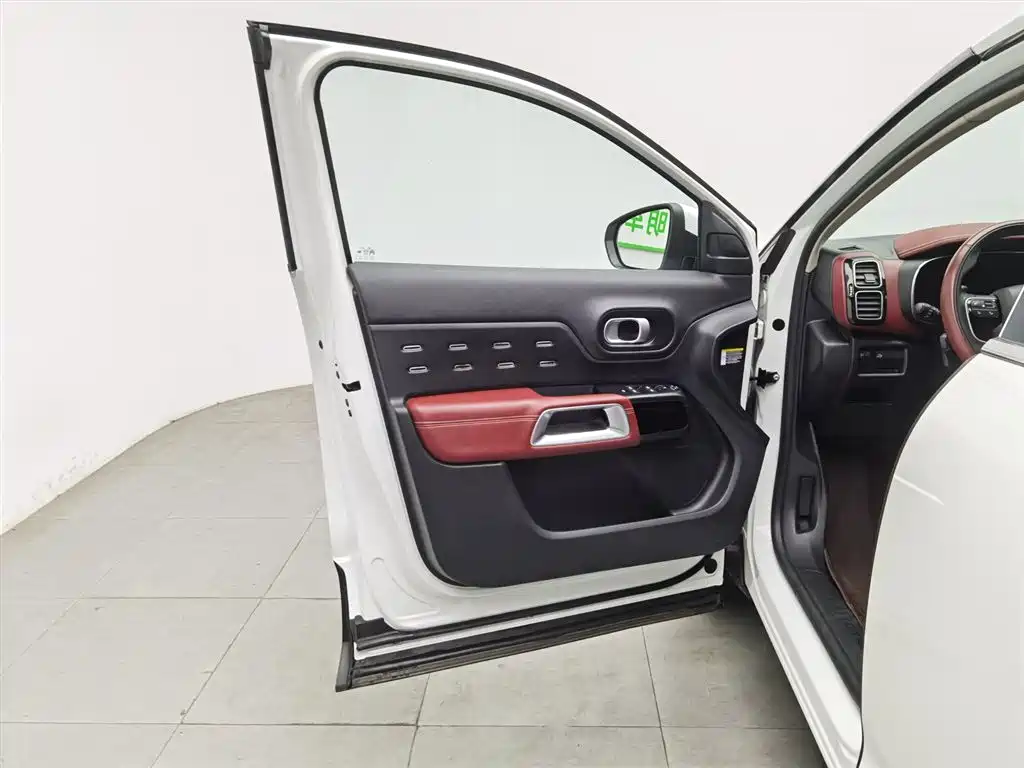 C5 Aircross 380 THP Luxury