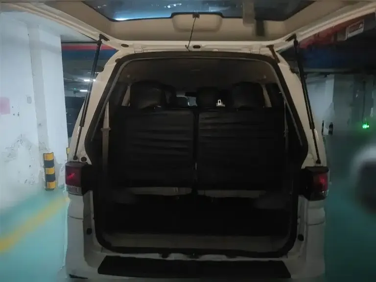 Dongfeng Lingzhi 菱智 2017款 M5 1.6 L 标准型
