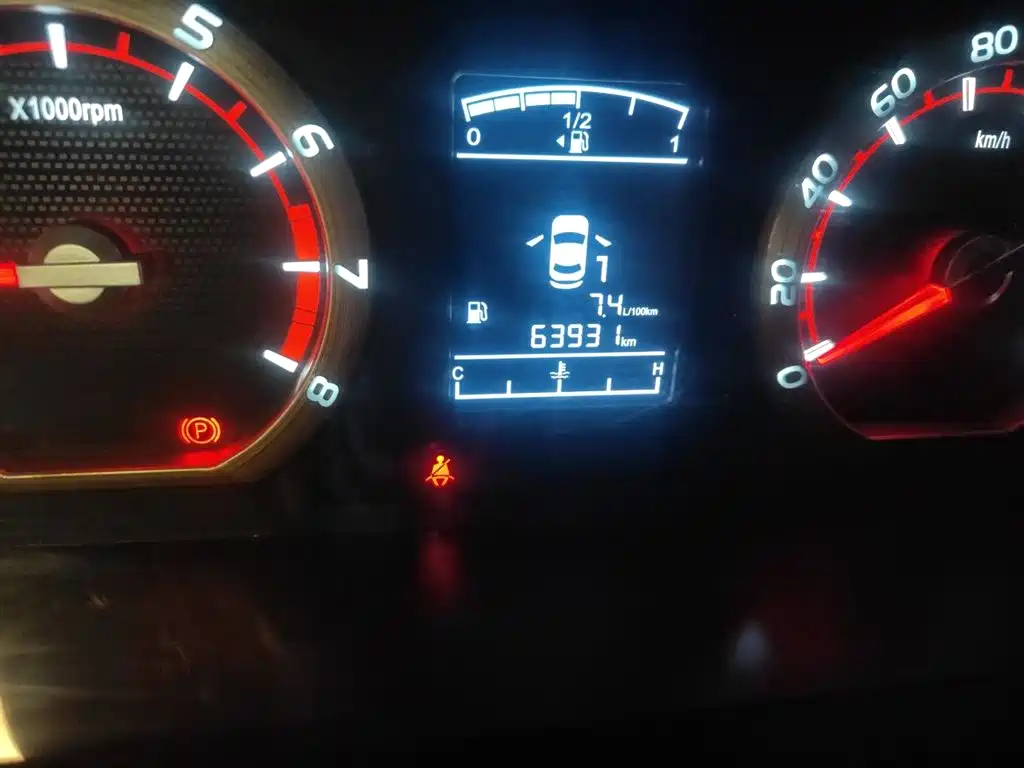 Lingzhi 菱智 2017款 M5 1.6 L 标准型