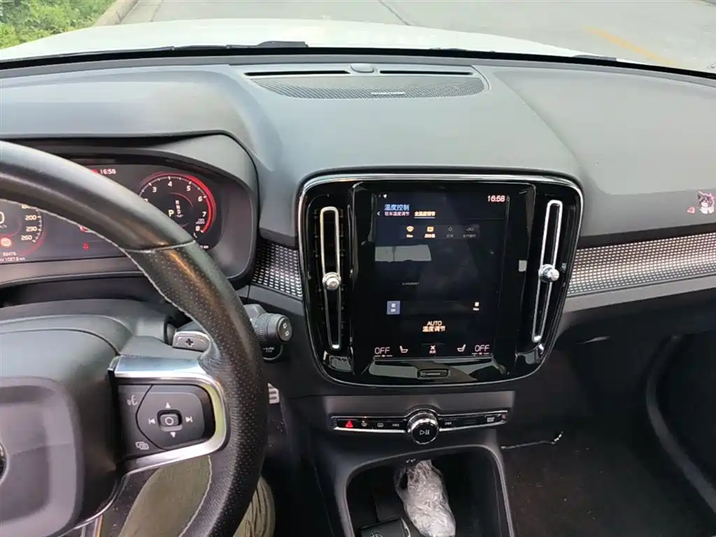 Volvo XC40 T4 4 WD Smart Grace Sport