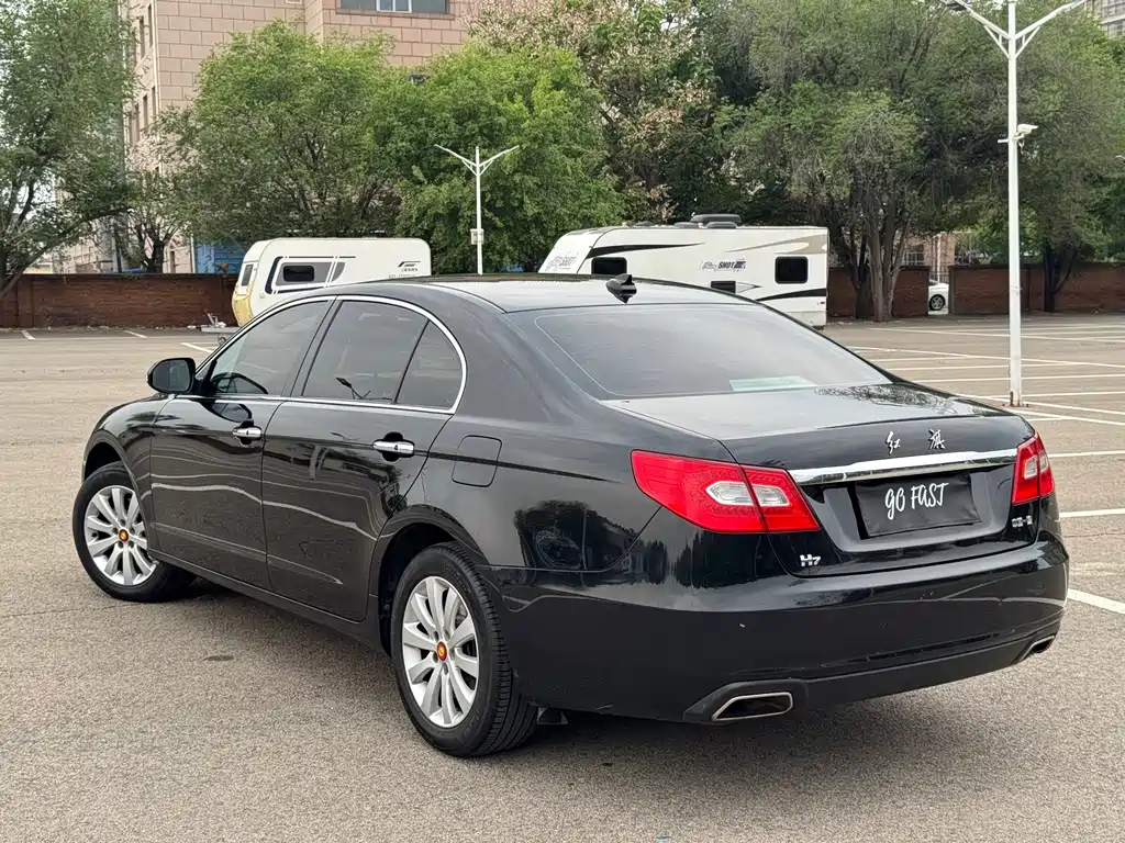 Hongqi H7 2.0 T Distinguished