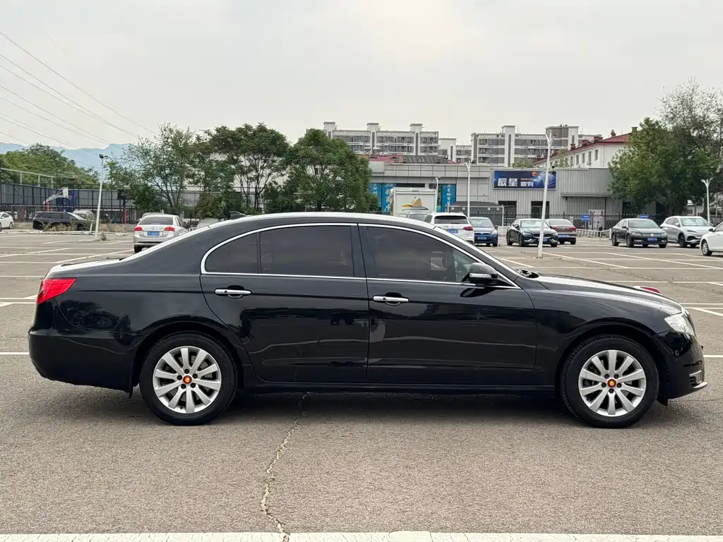 Hongqi H7 2.0 T Distinguished