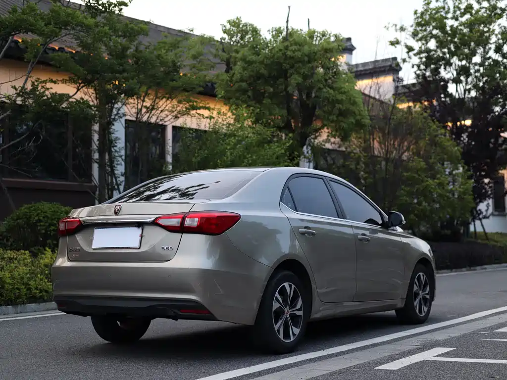 Roewe 360 1.5 L Auto Luxury