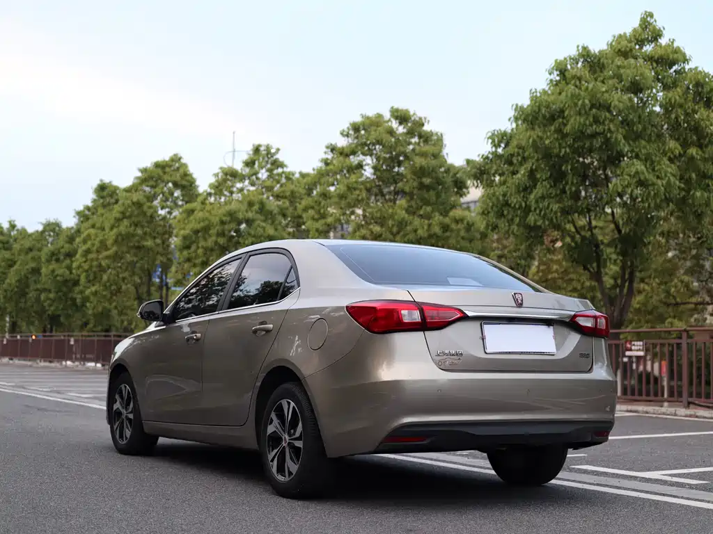 Roewe 360 1.5 L Auto Luxury