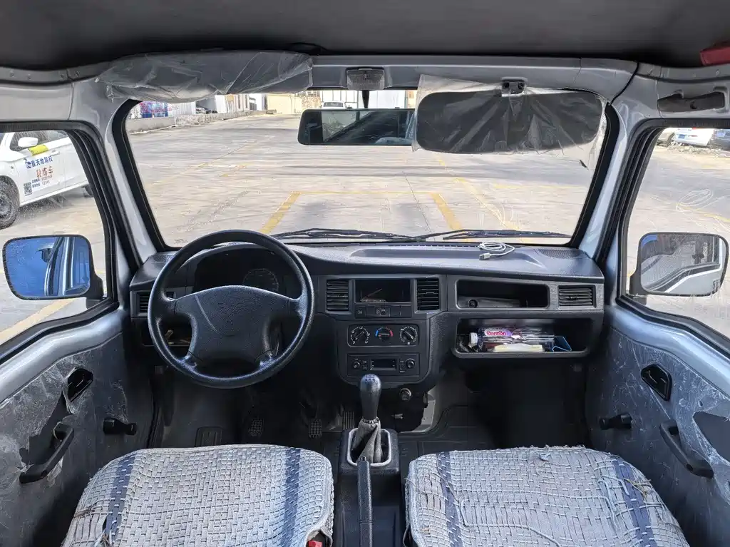 Wuling Zhiguang 1.2 L Utility LSI
