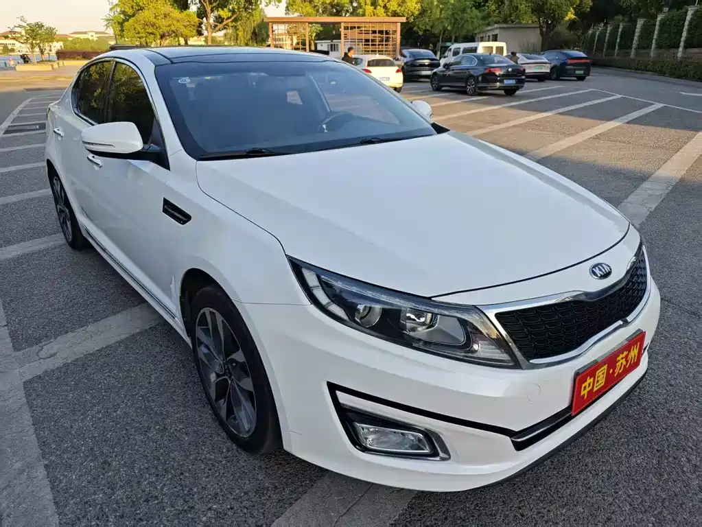 Kia K5 2.0 L Auto Luxury