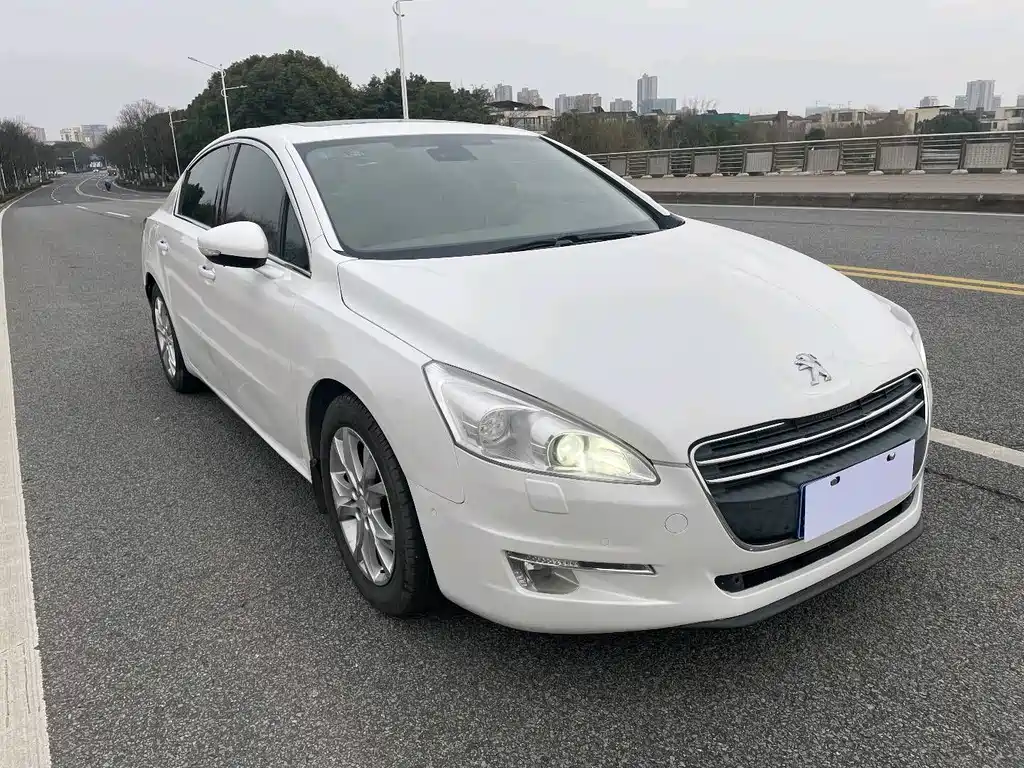 Peugeot 508 2.3 L Roland · Garros