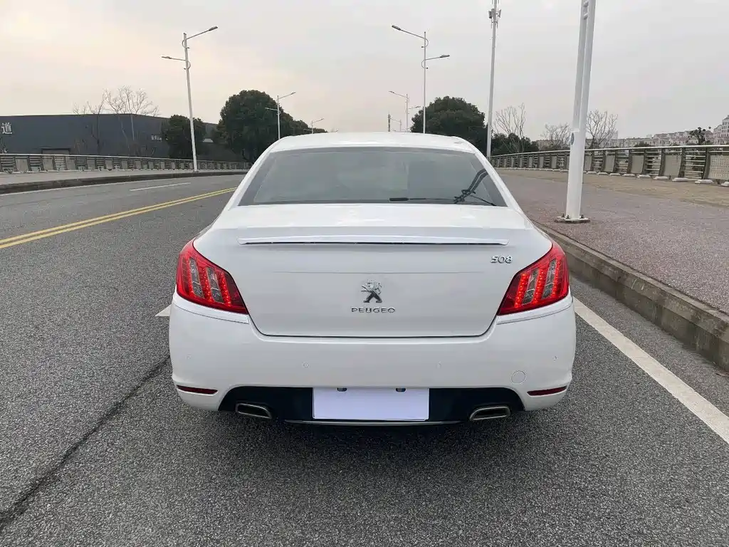 Peugeot 508 2.3 L Roland · Garros