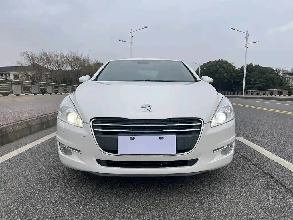 Peugeot 508 2.3 L Roland · Garros
