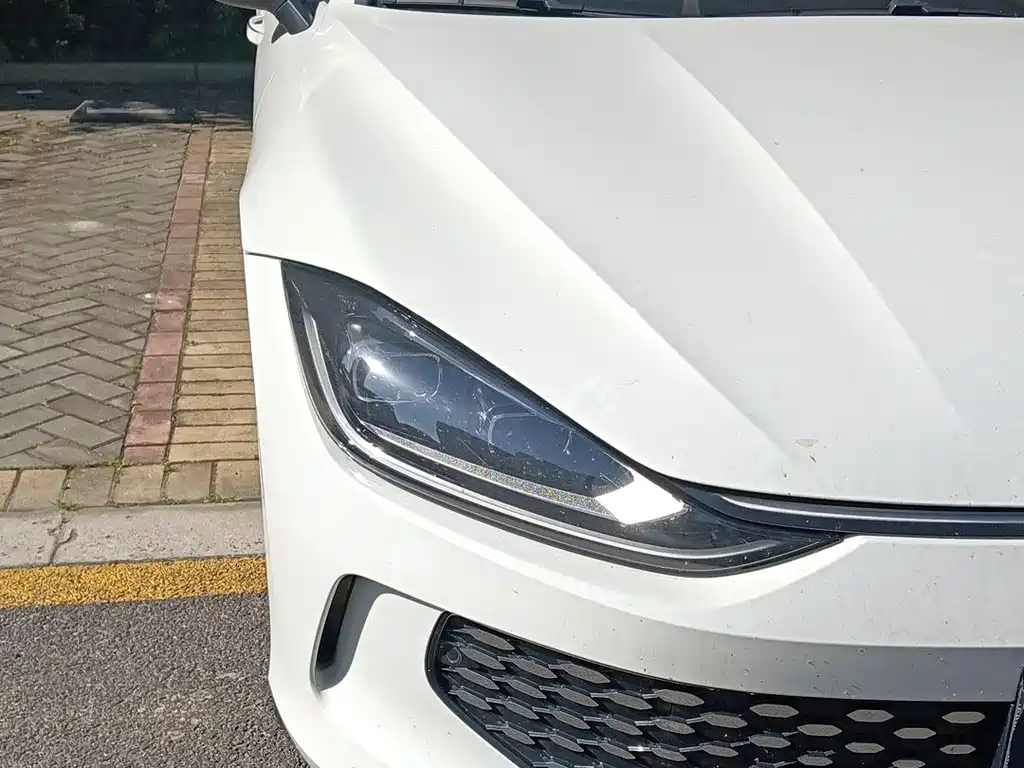 Lamando Lamando L 280 TSI DSG
