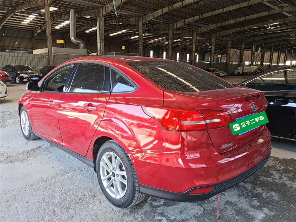 Focus Sedan 1.6 L Auto Style