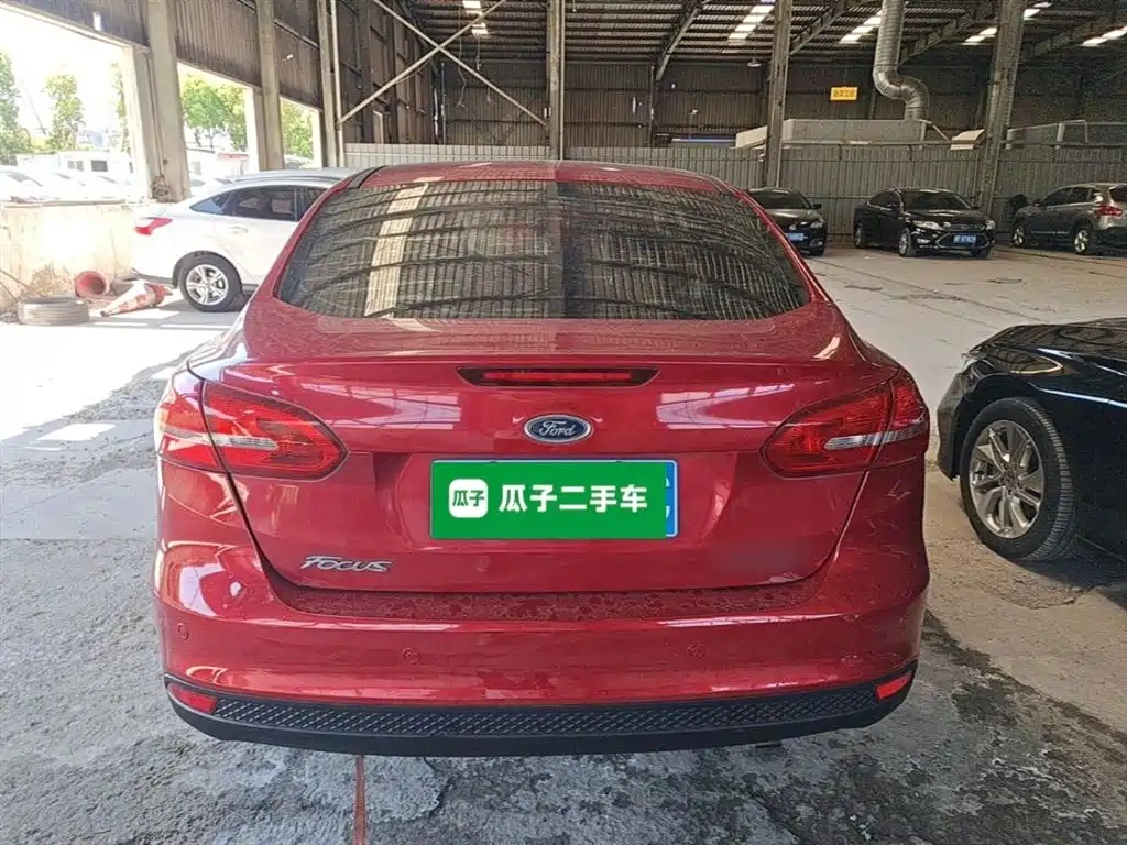 Focus Sedan 1.6 L Auto Style