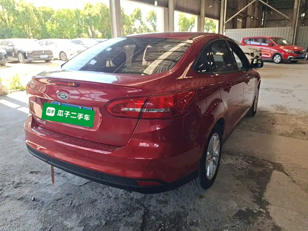 Focus Sedan 1.6 L Auto Style