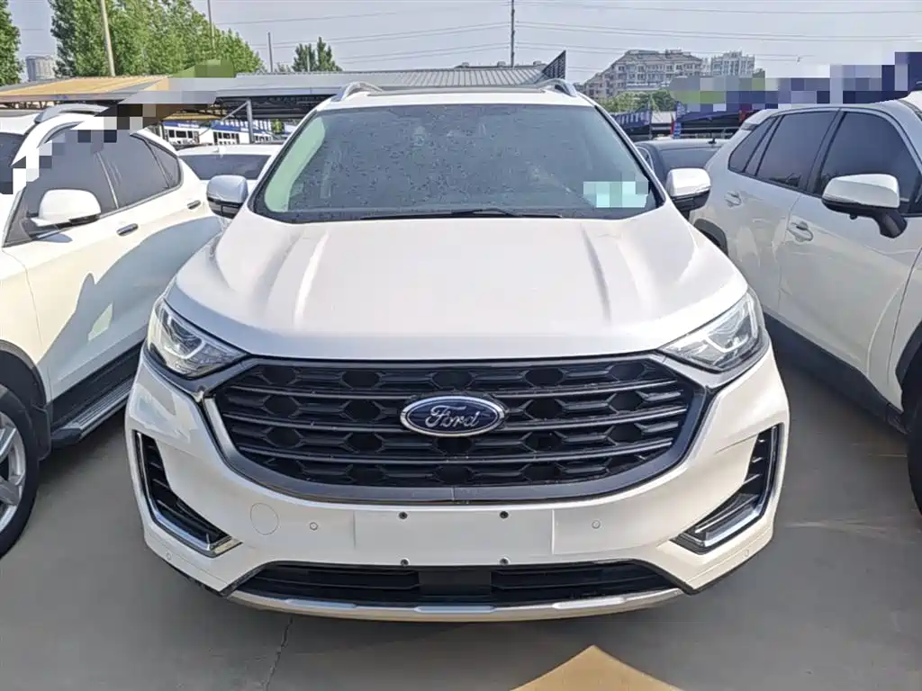 Edge PLUS EcoBoost 245 2 WD Grand Sharp 7-seat